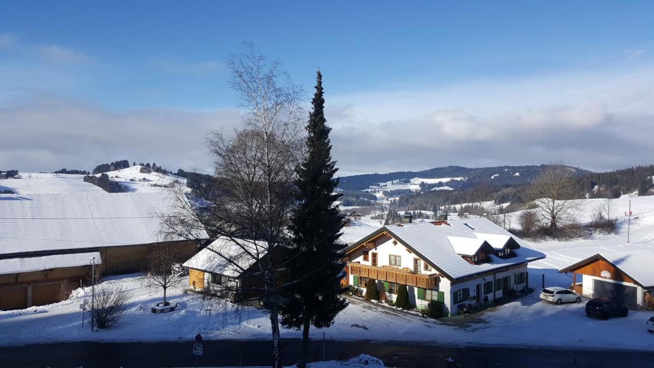 Fewo Friado Im Ferienpark Oa - Ohne Zusatzkosten Nach Anreise - Mit Hallenbad, W-Lan, Pkw-Garage, Kurtaxe Mit Allgaeu-Walser-Pass, Bett- Und Handtuch-Waesche Sowie End-Reinigung Missen-Wilhams Exterior foto